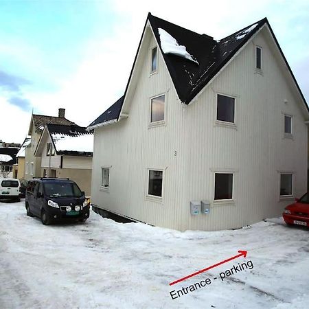 Sentral Leilighet Med 3 Soverom 하르스타드 외부 사진